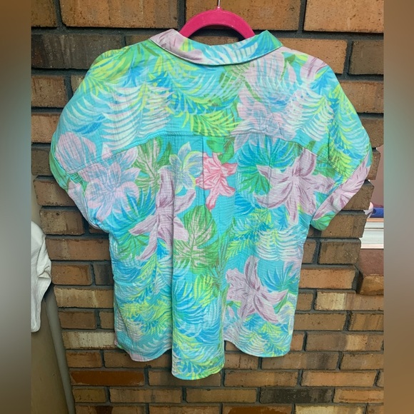 Belle Beach by Kim Gravel Tropical Print Button Down Shirt and Shorts Set - Picture 3 of 8